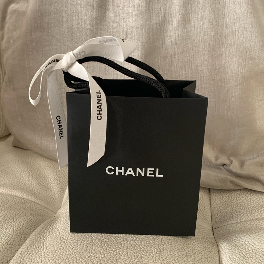 Small Chanel shopping bag